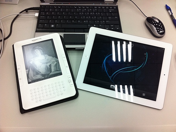 Kindle vs iPad 2